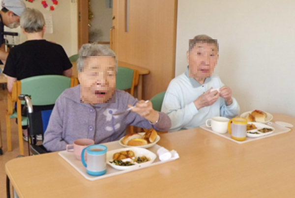 パン人2モザイク.png