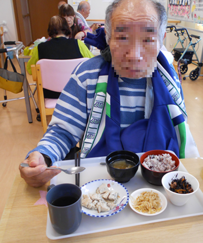 人赤飯1モザ.png